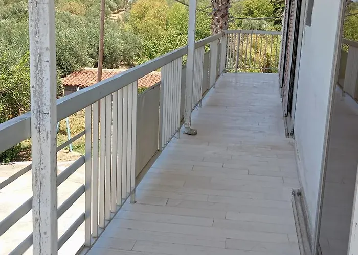 Σπίτι Με Θέα Θάλασσα * Asíni